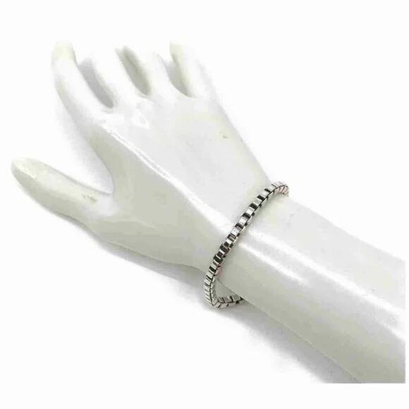 Authentic Tiffany & Co Sterling Silver Venetian Link Bracelet 7.5" - Picture 4 of 7